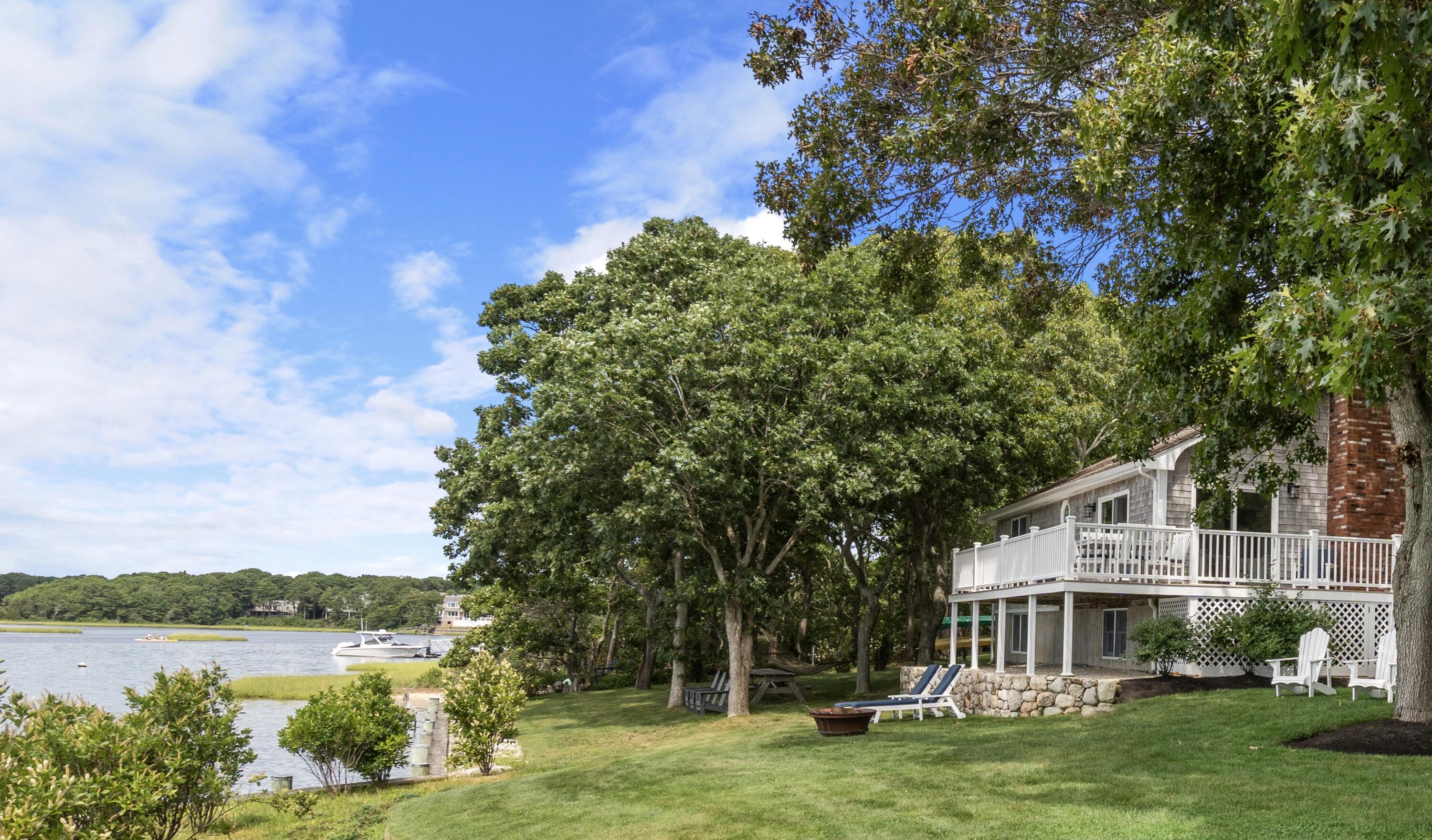 30 Overland Road Mashpee MA 02649