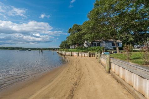 30 Overland Road Mashpee MA 02649