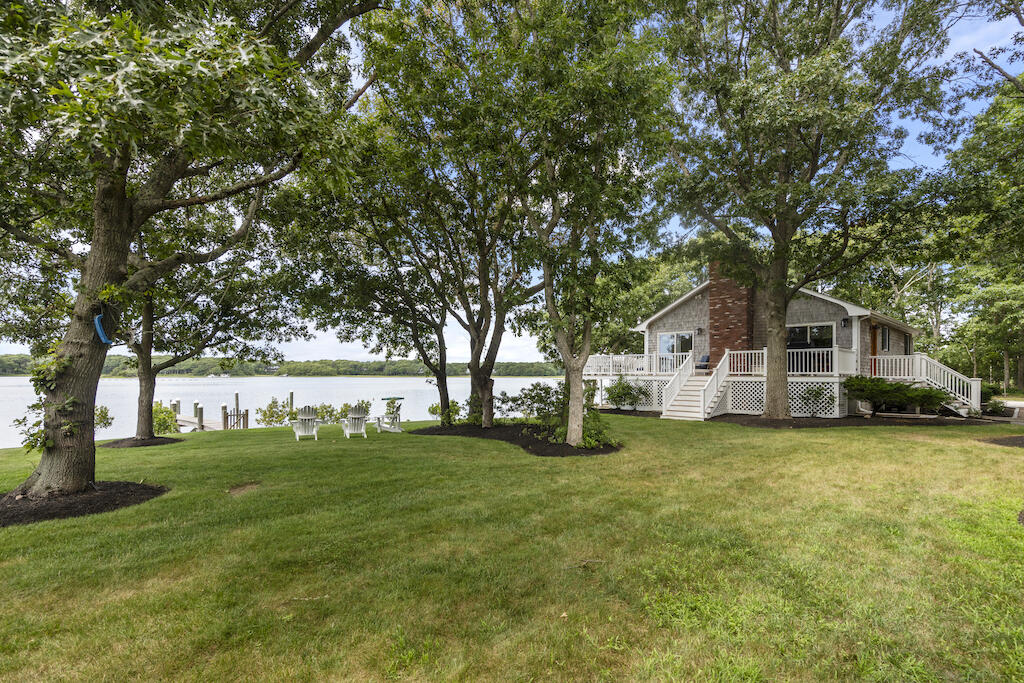 30 Overland Road Mashpee MA 02649
