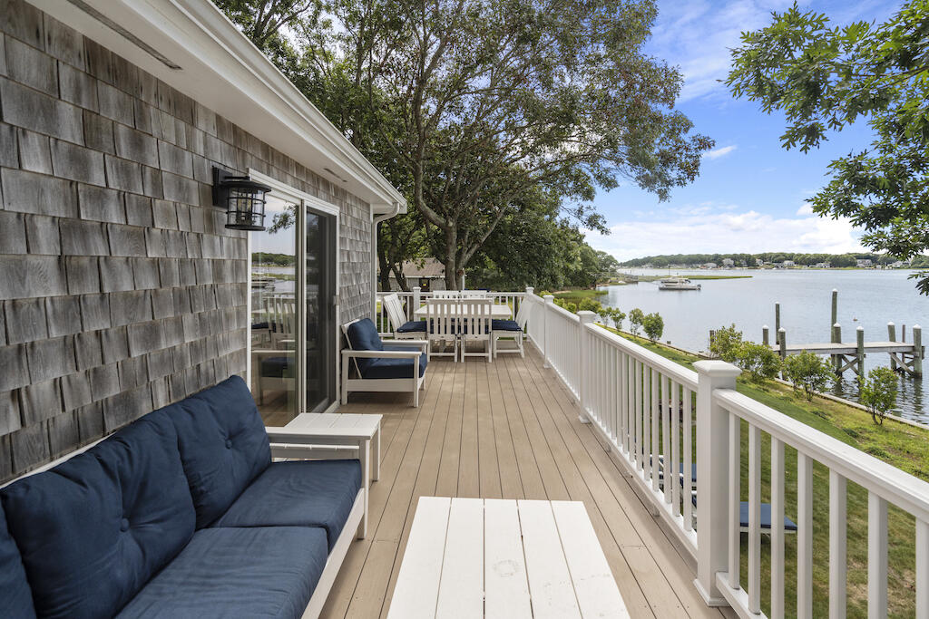 30 Overland Road Mashpee MA 02649