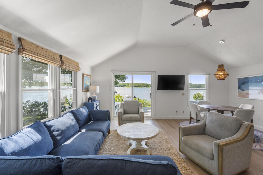 30 Overland Road Mashpee MA 02649