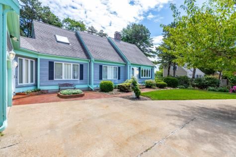 170 Whitehall Way Hyannis MA 02601