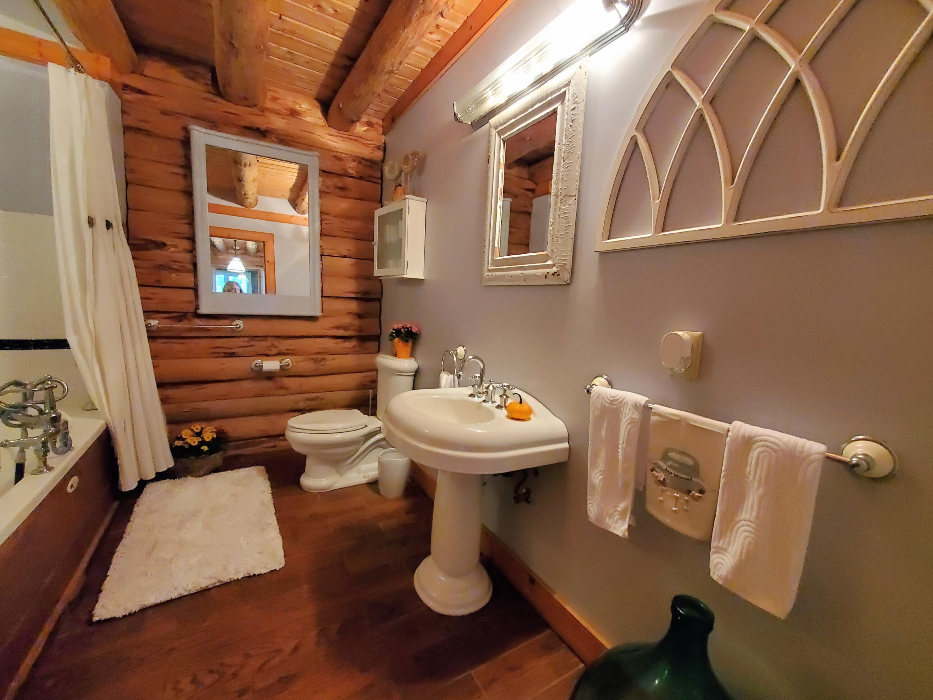 25 Black Duck Cartway Brewster MA 02631