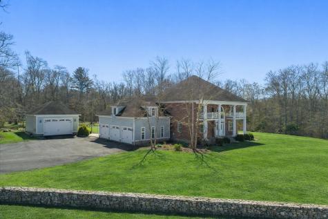 7 Taber Lane Westport MA 02790