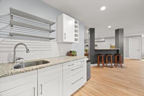 7 Taber Lane Westport MA 02790