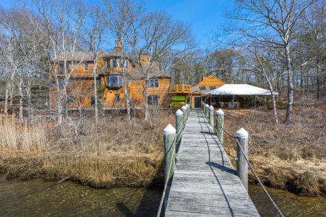 123 Green Pond Road Falmouth MA 02536