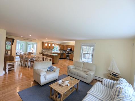 32 Apple Lane Dennis MA 02638