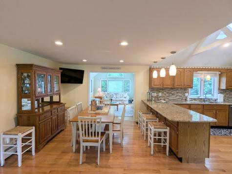32 Apple Lane Dennis MA 02638