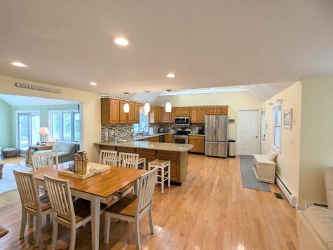 32 Apple Lane Dennis MA 02638