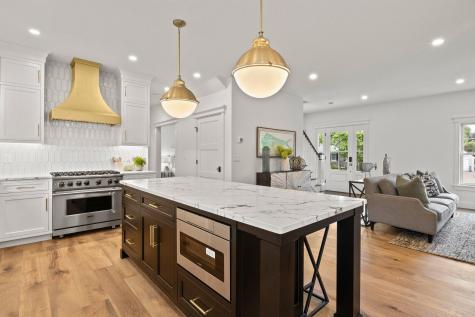 19 Anchor Lane Falmouth MA 02536