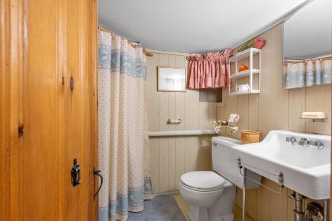 91 Wickertree Road Falmouth MA 02556