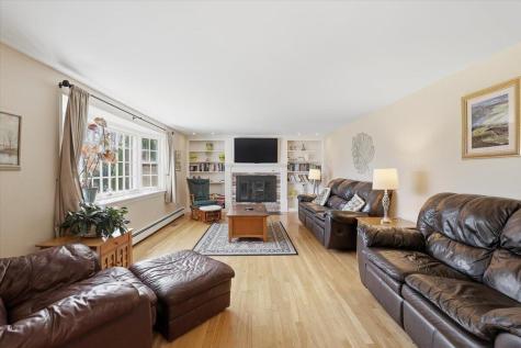 31 Ice House Road Yarmouth MA 02664