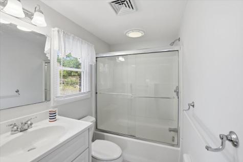 31 Ice House Road Yarmouth MA 02664