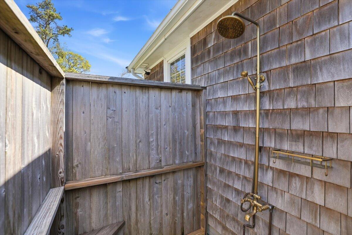 73 Kibby Lane Dennis MA 02639