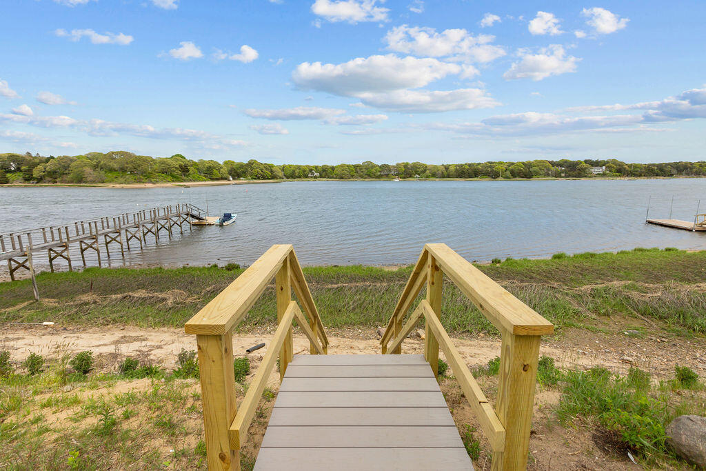 64 Pershing Lane Orleans MA 02653