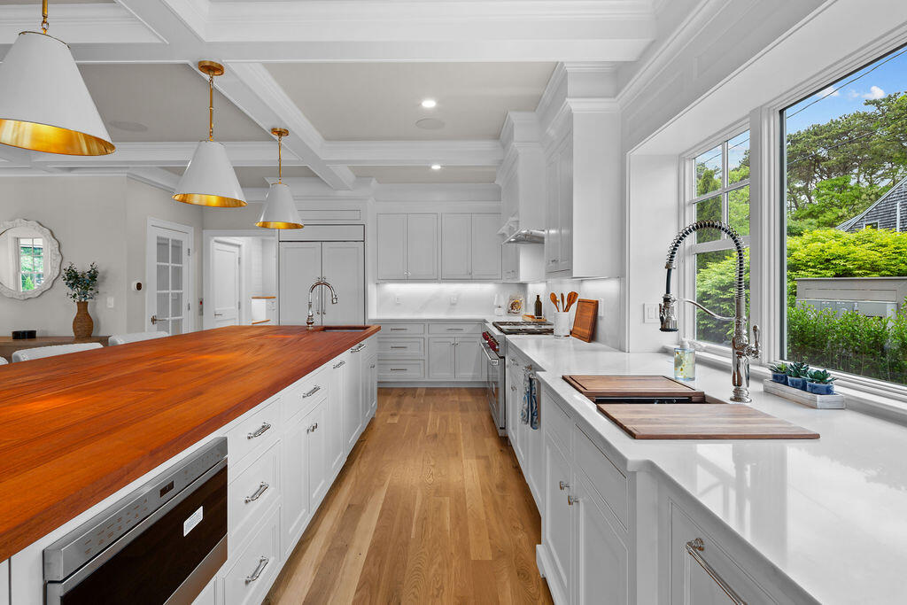 64 Pershing Lane Orleans MA 02653