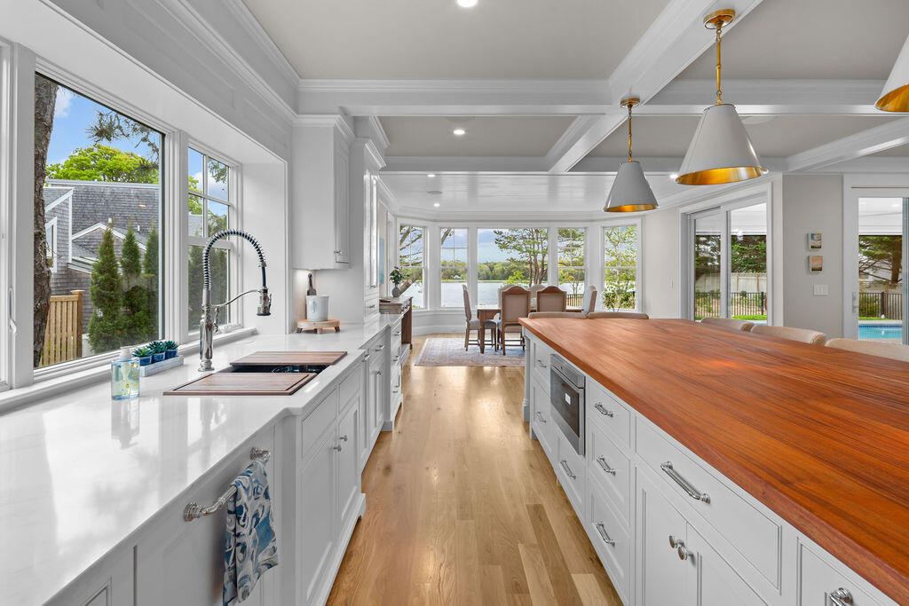 64 Pershing Lane Orleans MA 02653