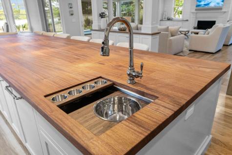 64 Pershing Lane Orleans MA 02653