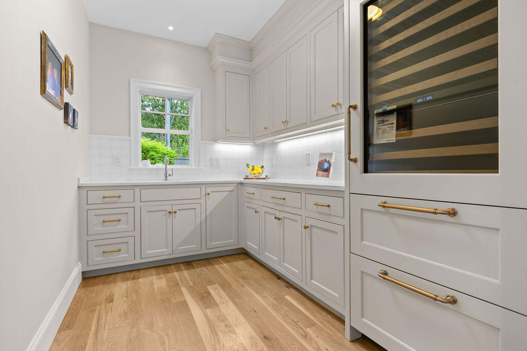 64 Pershing Lane Orleans MA 02653