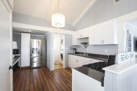 1 Leeward Lane West Dennis MA 02670
