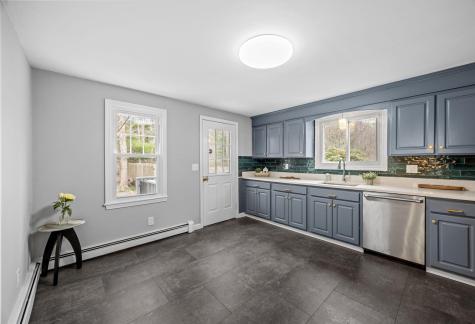 128 Quaker Meetinghouse Road Sandwich MA 02537