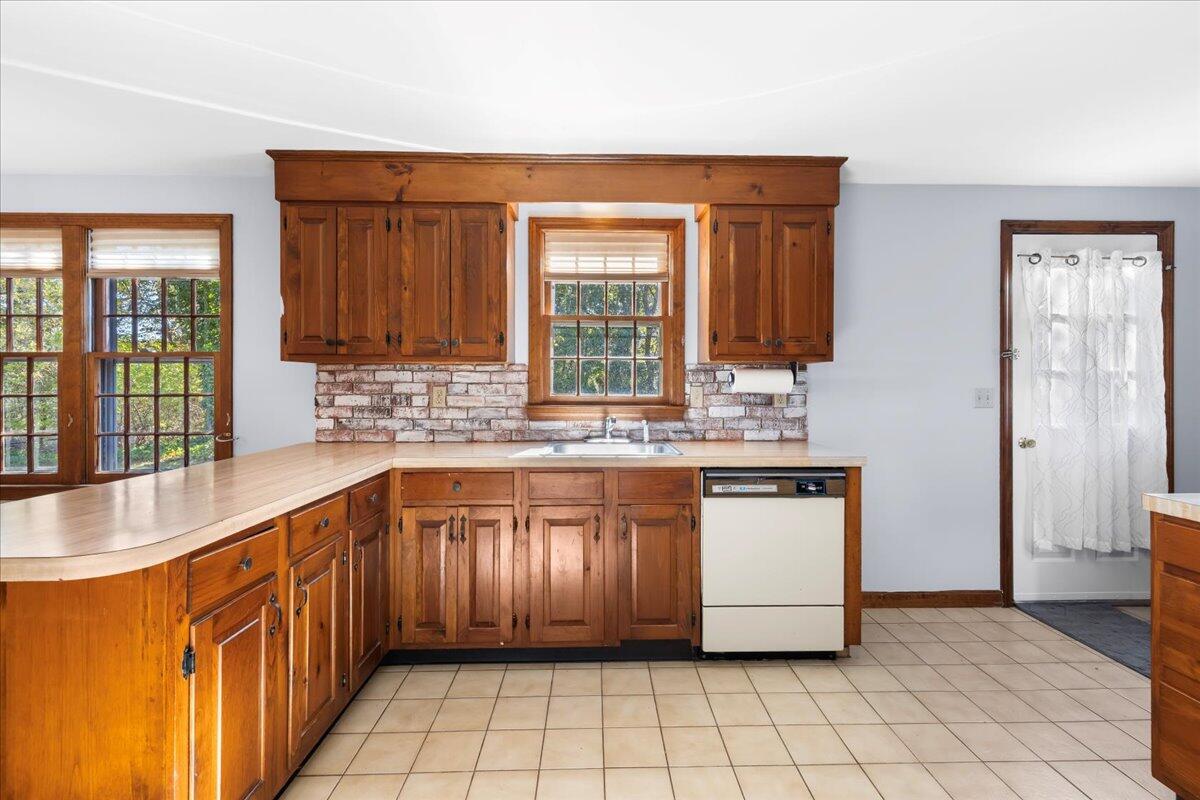 1 Barnacle Road Yarmouth MA 02675