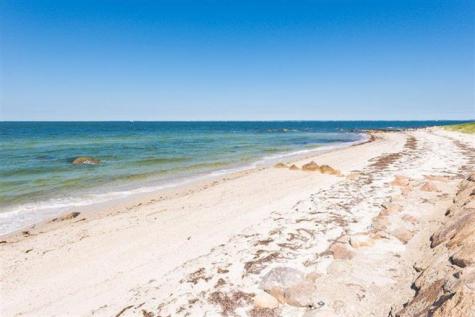 190 Associates Road Falmouth MA 02574