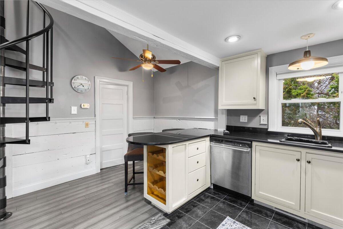 34 Railroad Avenue Yarmouth MA 02675