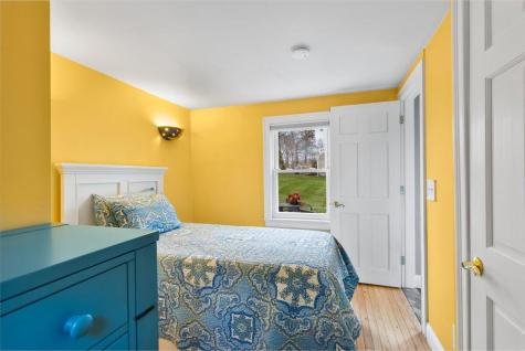 34 Railroad Avenue Yarmouth MA 02675