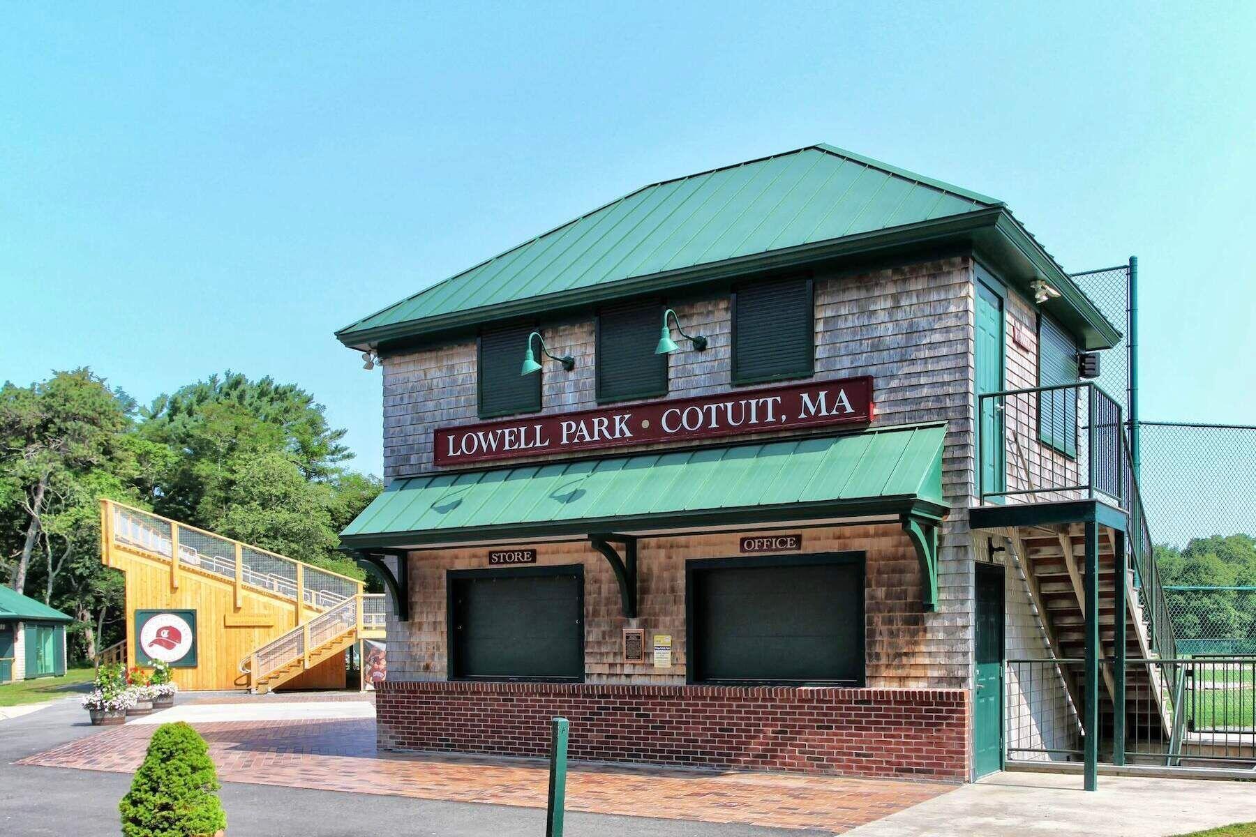 295 Pheasant Hill Circle Barnstable MA 02635