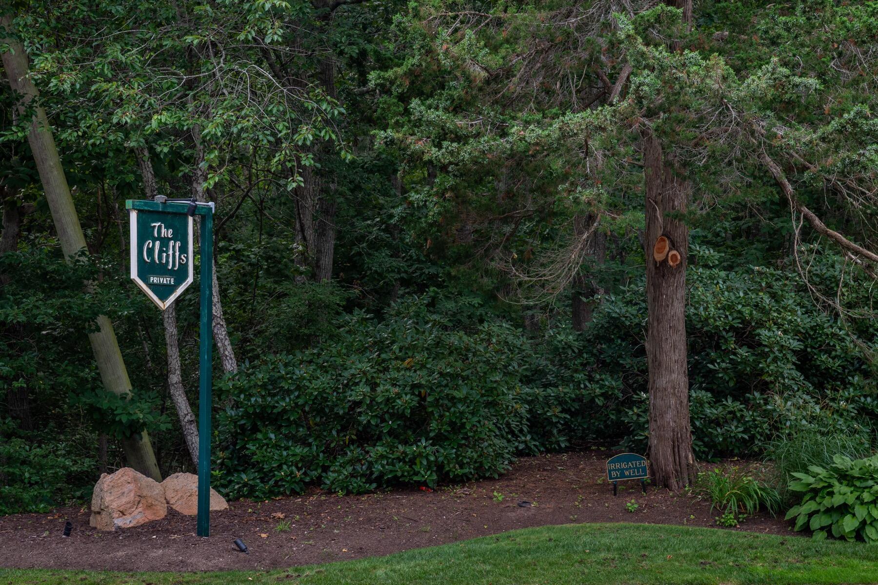 51 Cliff Road West Falmouth MA 02540