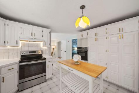 5 Cardinal Road Sandwich MA 02563