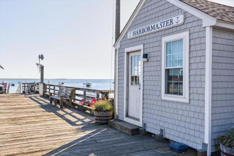 735 Bay Road Duxbury MA 02332