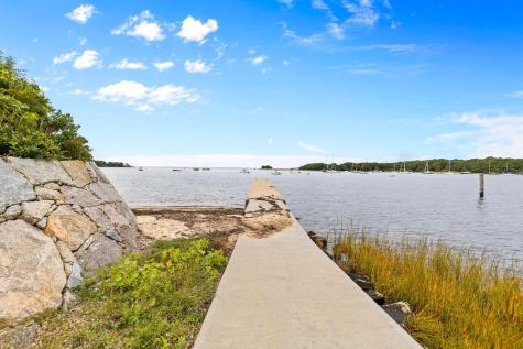 261 Quissett Avenue Woods Hole MA 02543