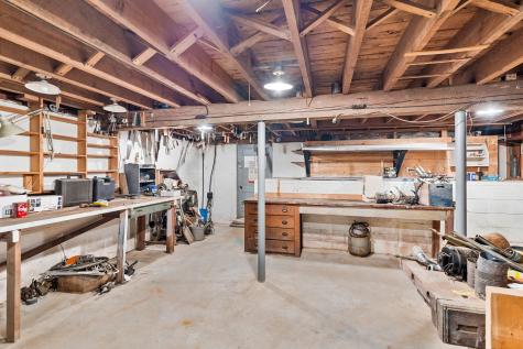 261 Quissett Avenue Woods Hole MA 02543