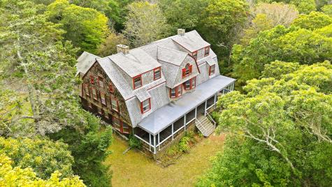 261 Quissett Avenue Woods Hole MA 02543