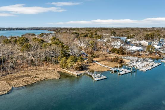 14 Tulip Shell Way Mashpee MA 02649