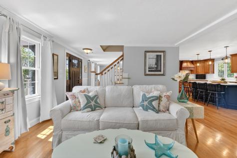 4 Clapp Lane Sagamore Beach MA 02562