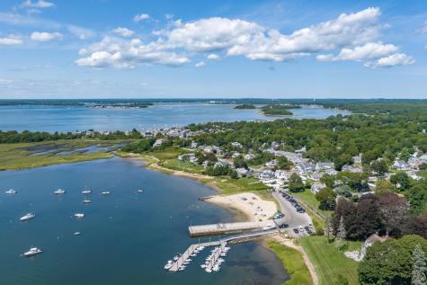 21 Clubhouse Drive Pocasset MA 02559