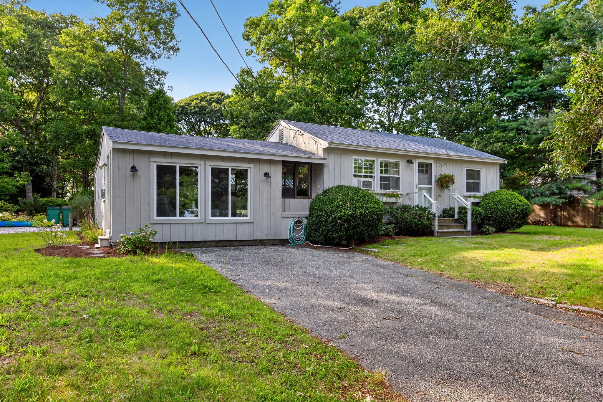 203 Monomoscoy Road Mashpee MA 02649
