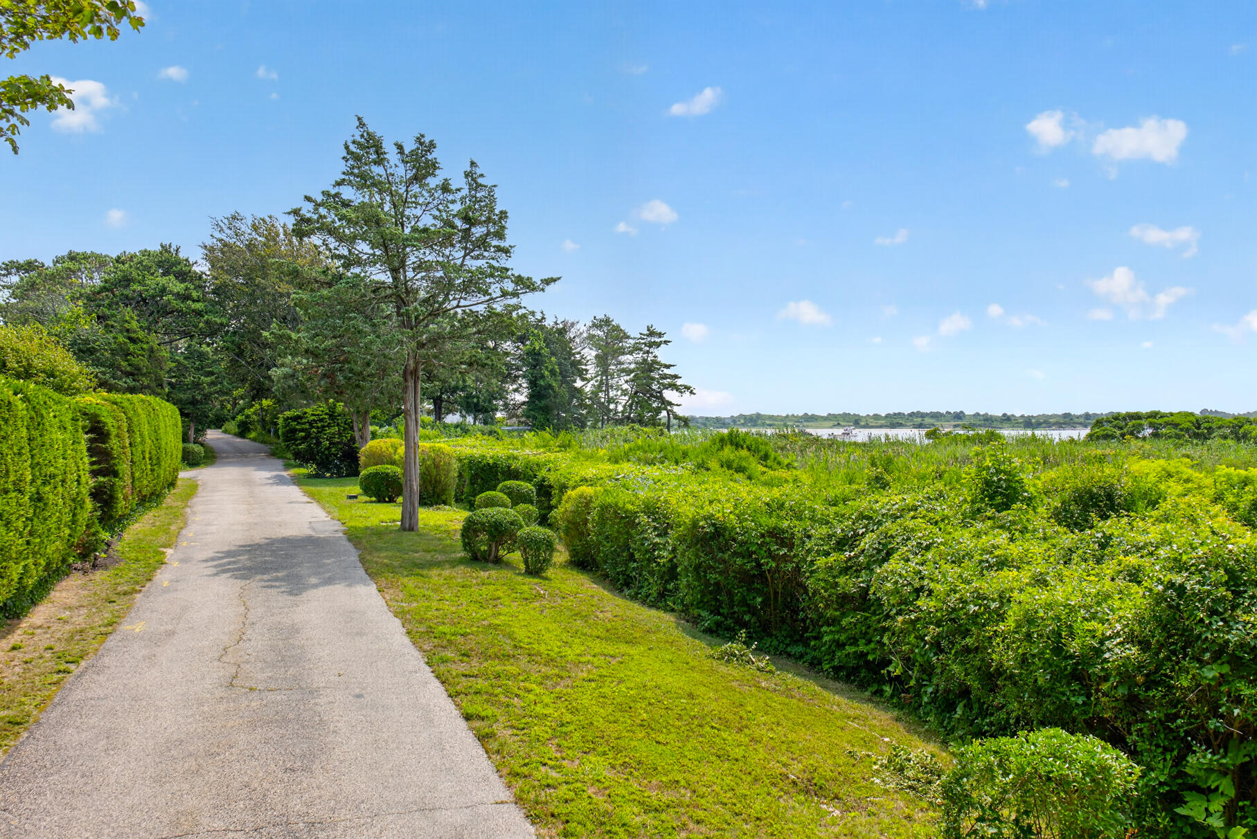 187 Penzance Road Woods Hole MA 02543