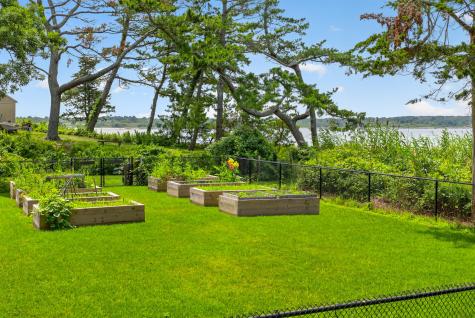187 Penzance Road Woods Hole MA 02543
