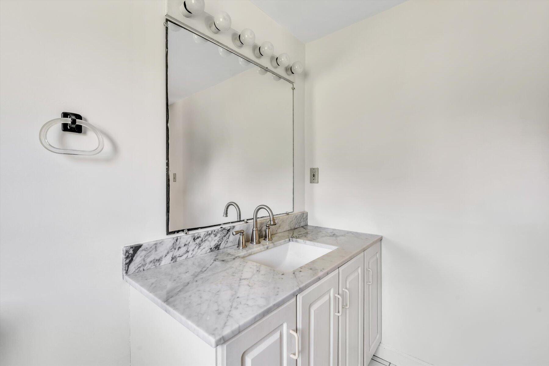 18 Clearview Avenue Falmouth MA 02540