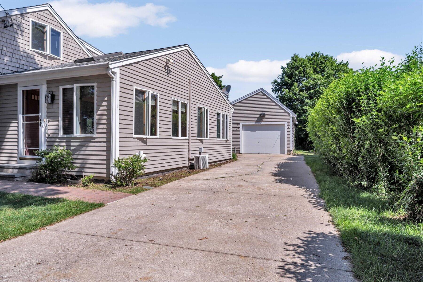 18 Clearview Avenue Falmouth MA 02540