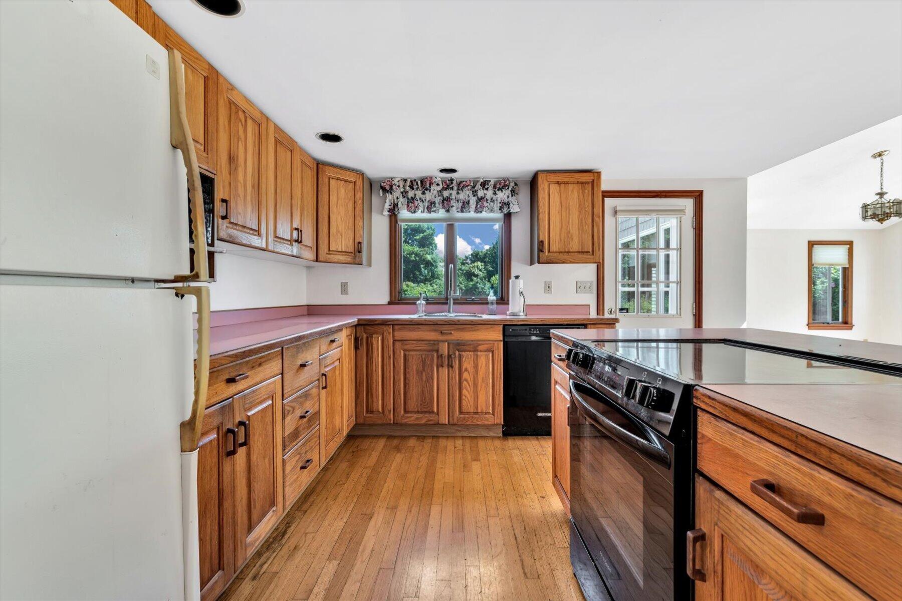 18 Clearview Avenue Falmouth MA 02540