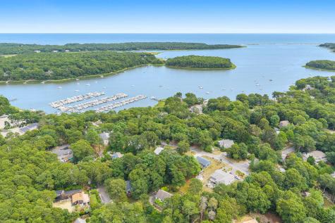 20 Mutiny Way Mashpee MA 02649