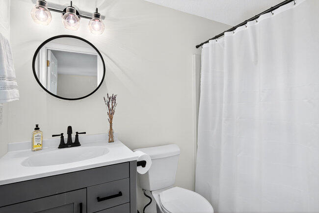 20 Mutiny Way Mashpee MA 02649