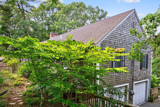 20 Mutiny Way Mashpee MA 02649