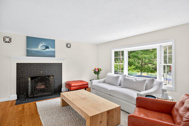 20 Mutiny Way Mashpee MA 02649