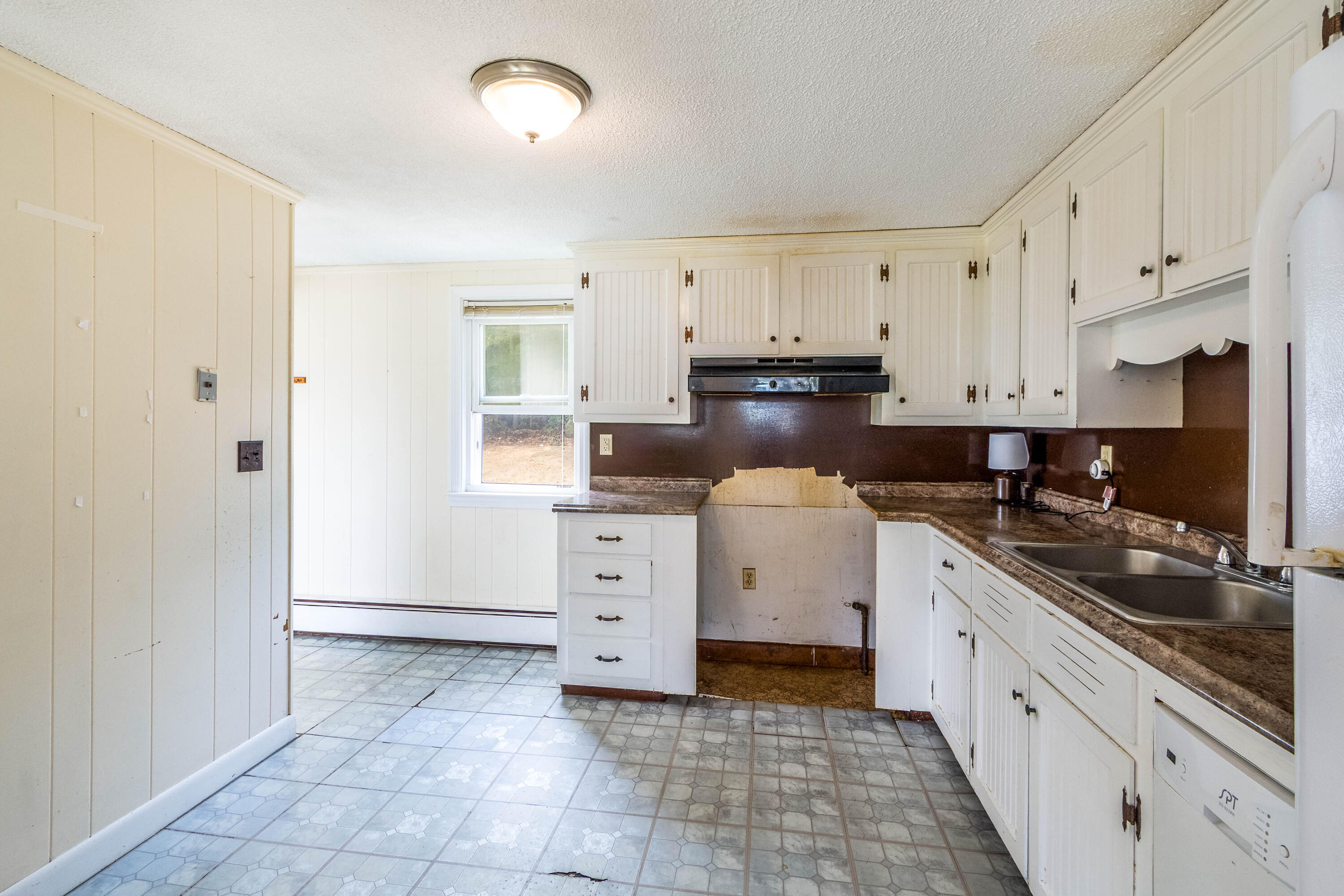 178 Sandwich Road Teaticket MA 02536